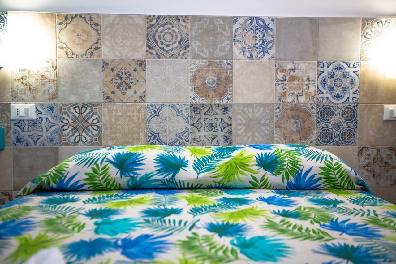 קאסטלמארה דל גולפו Residence Vivaldi מראה חיצוני תמונה